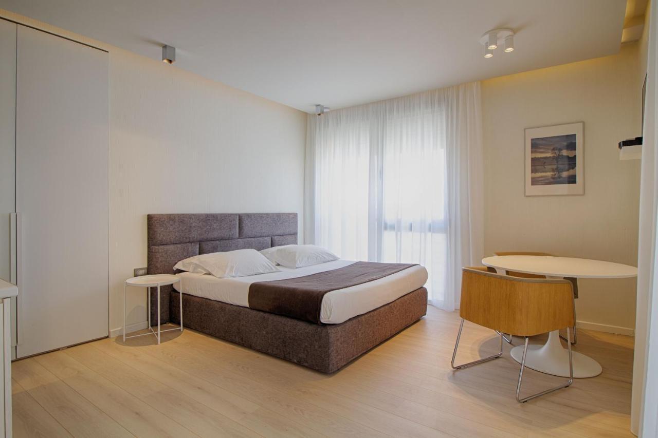 The Rooms Serviced Apartments Nobis Complex Tirana Exterior foto